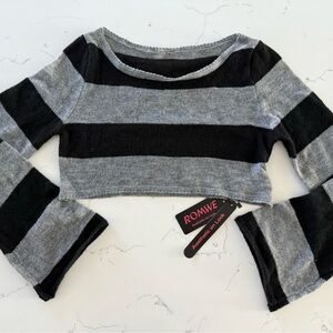 ROMWE Black and Gray Striped Crop Top